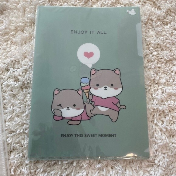 Stationery set of 6. Sticker. Fan. Memo Pad. Flat Envelope. Bandaid. Folder. - Picture 2 of 7